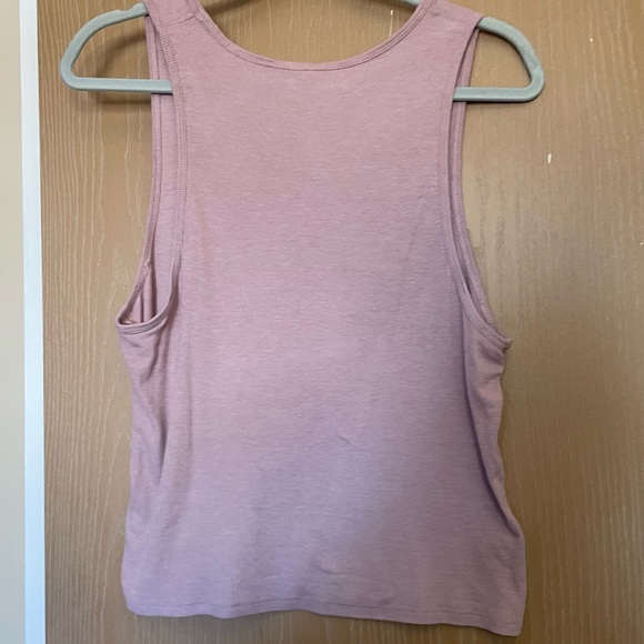 Fabletics Cropped Ribbed Tanktop - Picture 3 of 3